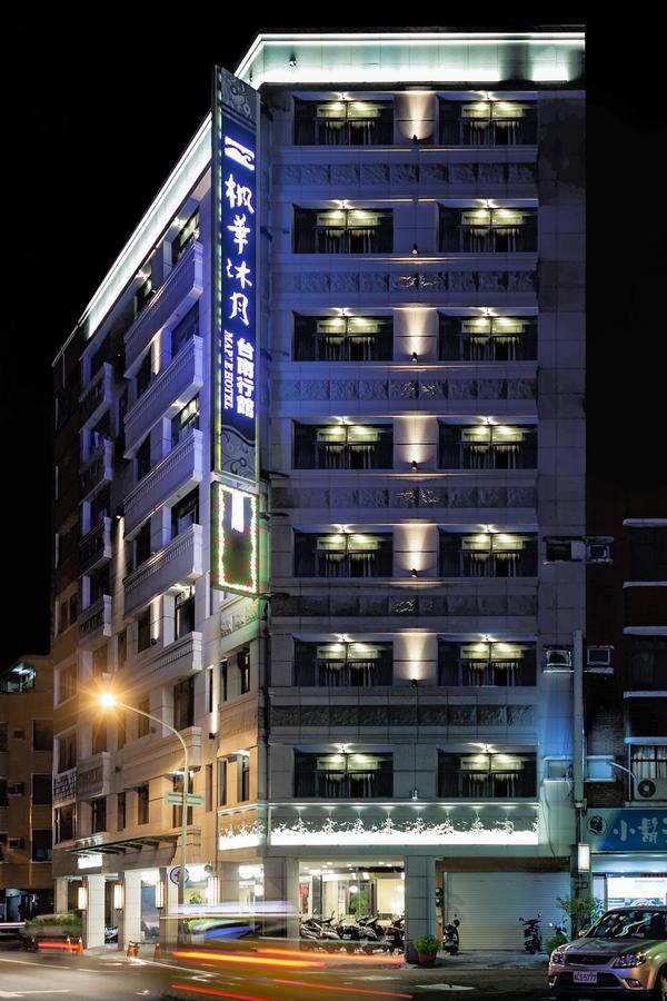 Maple Hotel Тайнань Экстерьер фото